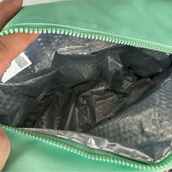 Big Mouth Classic Woody Insulated Cooler Bag - Picture 5 of 9